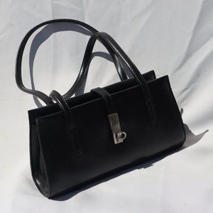 Vintage Black Metal clasp shoulder bag